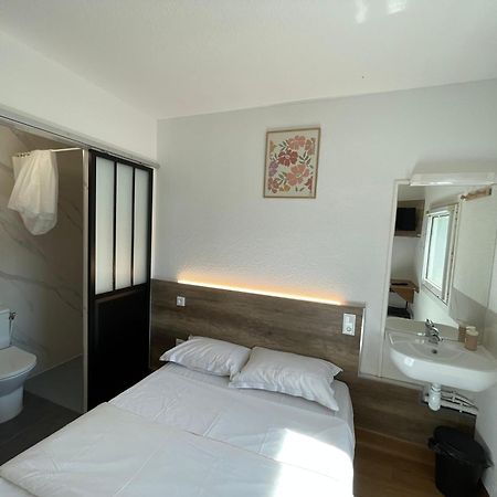Hotel Thania Фронтиньян Экстерьер фото