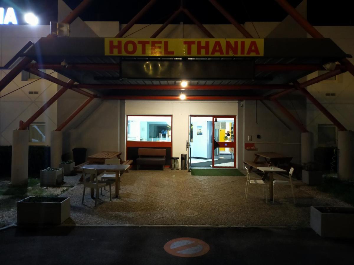Hotel Thania Фронтиньян Экстерьер фото