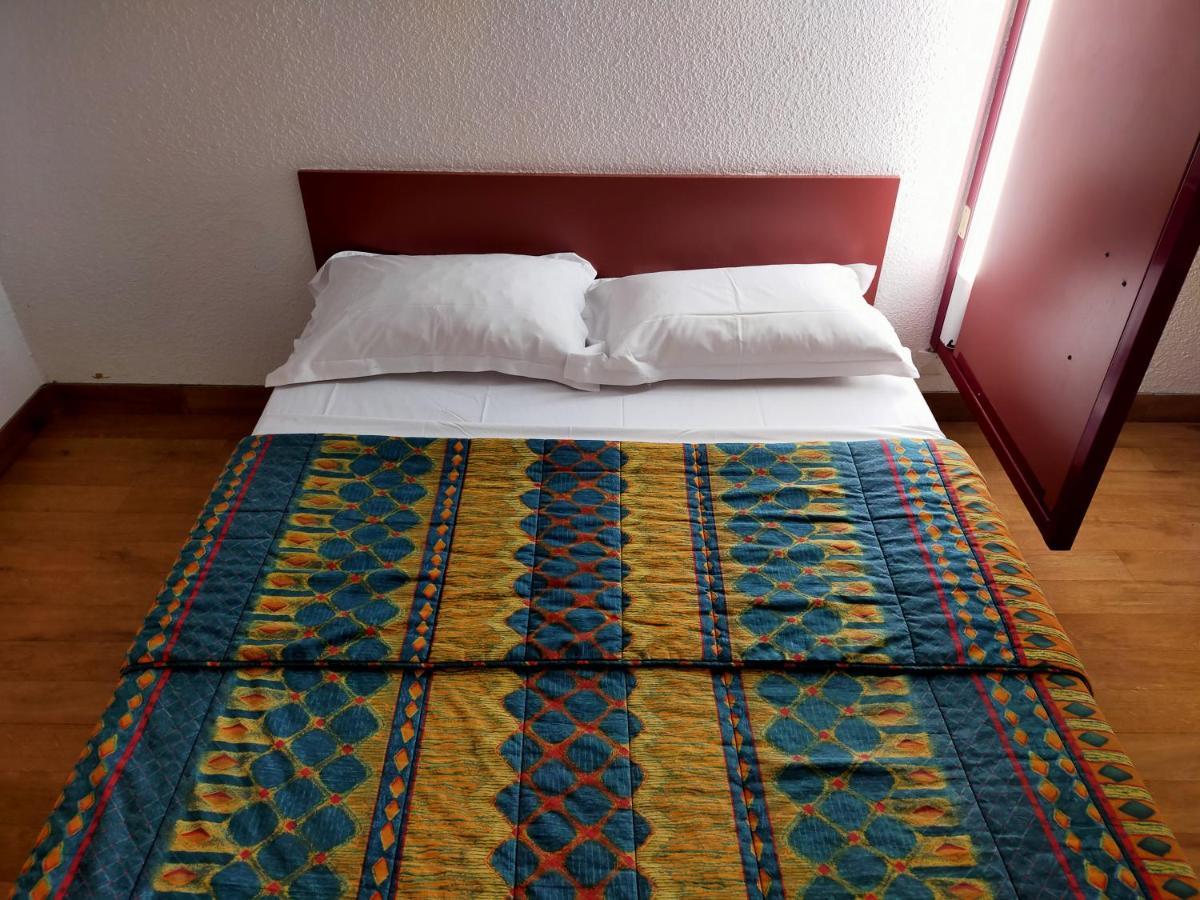 Hotel Thania Фронтиньян Экстерьер фото