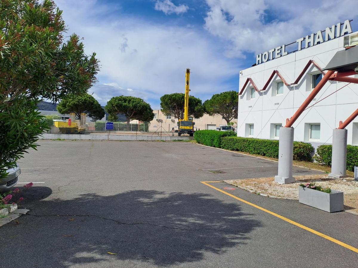 Hotel Thania Фронтиньян Экстерьер фото